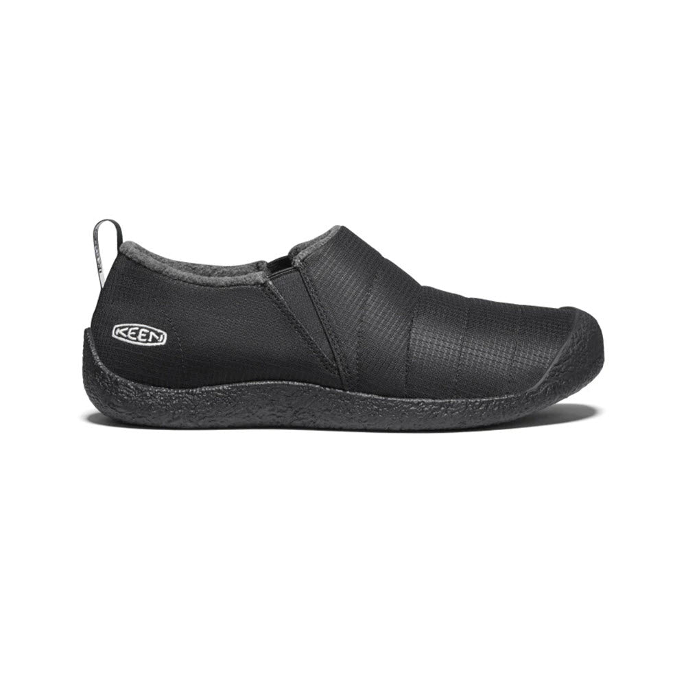 A single black Keen Howser II slipper featuring a textured upper and a robust sole, displayed on a white background.