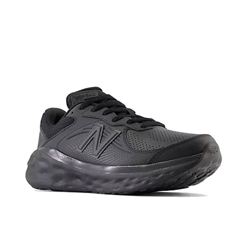 A single black New Balance Slip Resistant Fresh Foam X 840v1 walking shoe displayed against a white background.
