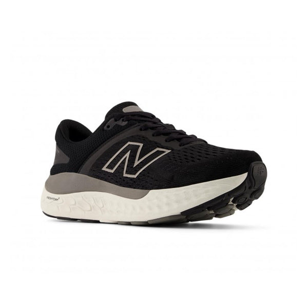 NEW BALANCE 1540V4 BLACK - WOMENS - Lamey Wellehan Shoes