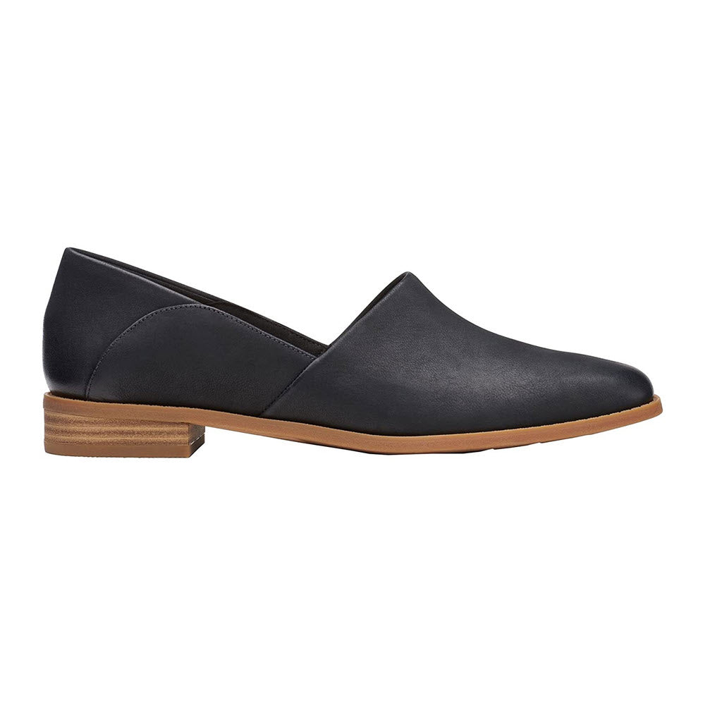Sentence with replaced product:

Black leather slip-on loafer with a flat heel and tan sole, featuring a Contour Cushion footbed, isolated on a white background - Clarks Pure Belle Black Women's.