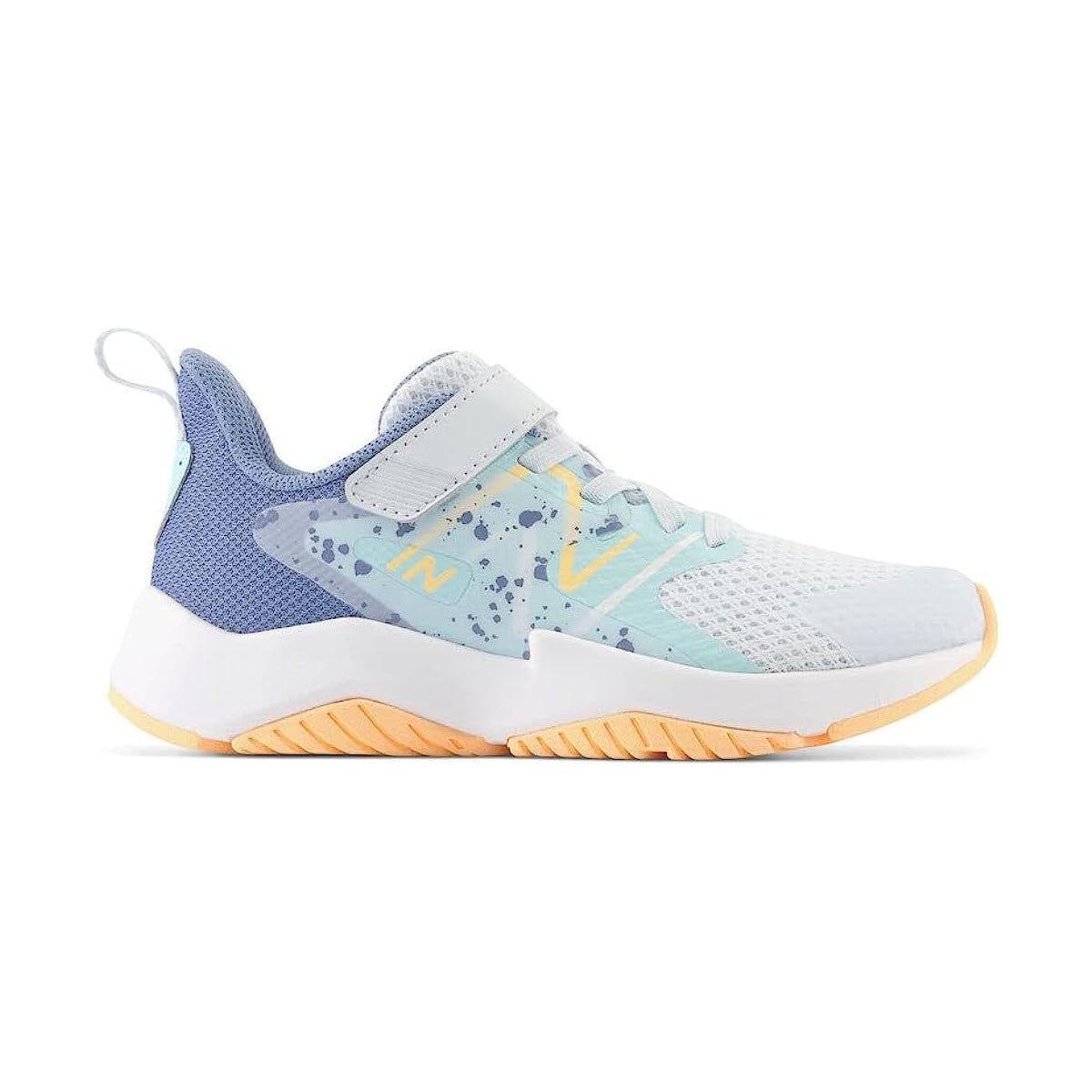 Side view of a New Balance Rave Run v2 Ice Blue kids&#39; running shoe in white, blue, and yellow with a chunky sole and brand logo visible.
