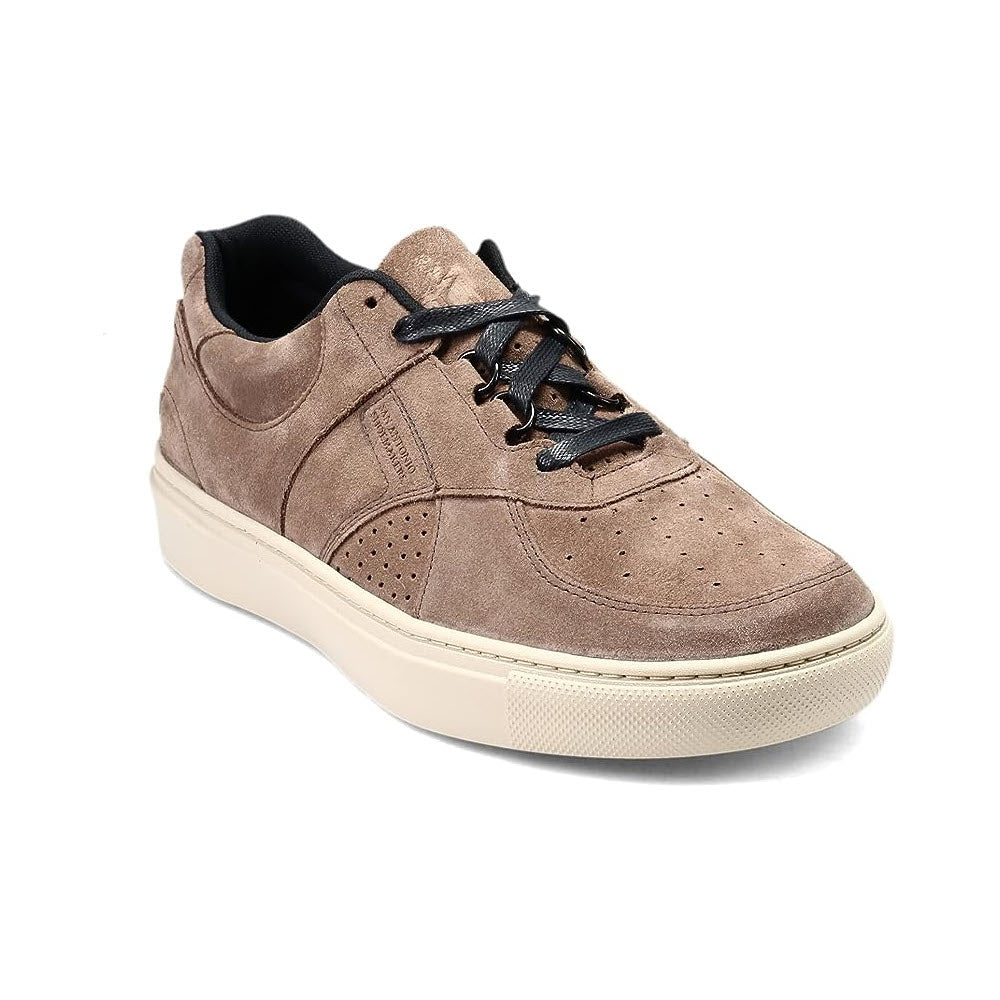 A single brown perforated leather SAS High Street Oxford Almond men&#39;s sneaker with black laces and a cream sole, isolated on a white background.