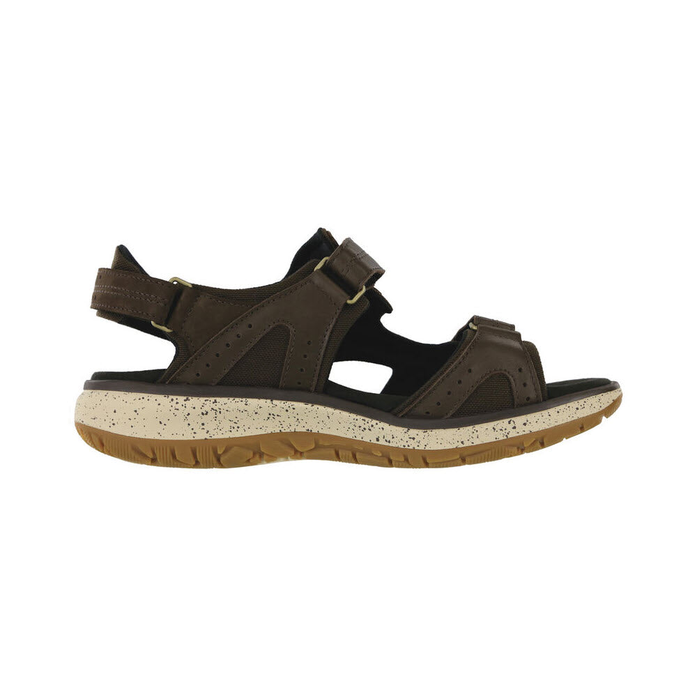 Side view of a brown men&#39;s sandal with adjustable straps and a cushioned insole, isolated on a white background. 

Product Name: SAS EMBARK SMORES - WOMENS 
Brand Name: SAS