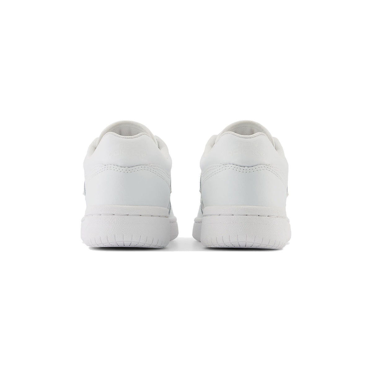 Rear view of a pair of white New Balance Kids 480 sneakers on a white background. 
Product Name: New Balance 480 White - Kids
Brand Name: New Balance