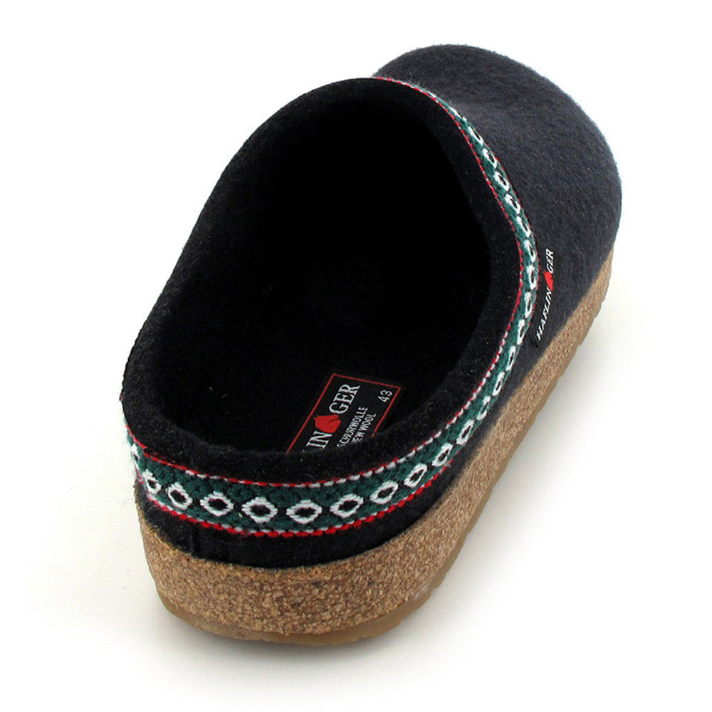 United Labels 0119680 - Halfing Slippers Size 41/43 United Labels 0119680 - Halfing Slippers Size 41/43