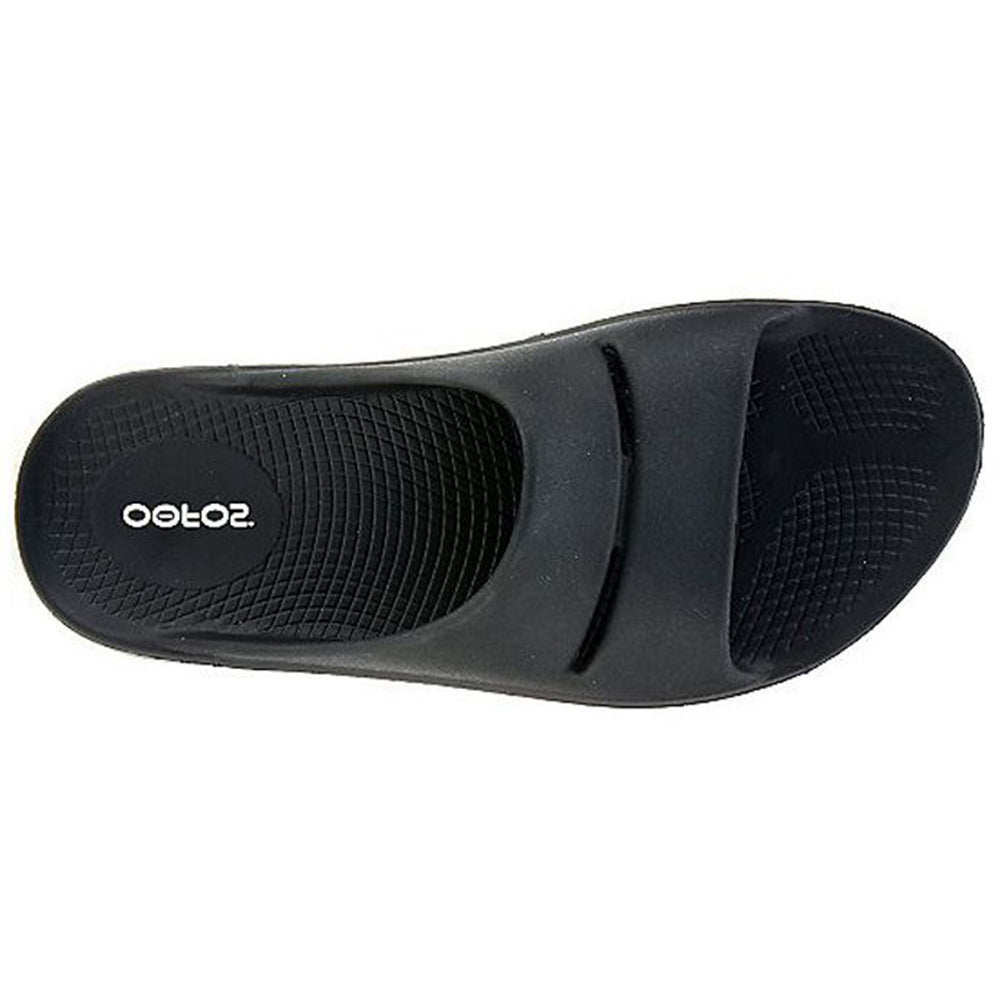 A top-down view of a single Oofos Ooahh Black - Men&#39;s recovery slide sandal.