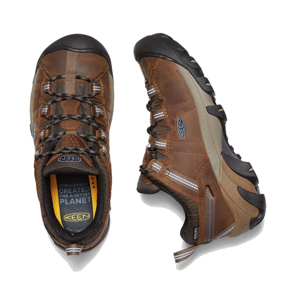 A pair of Keen Targhee II WP Syrup/Flint Stone hiking shoes with brown leather uppers and detailed stitching, displayed against a white background.