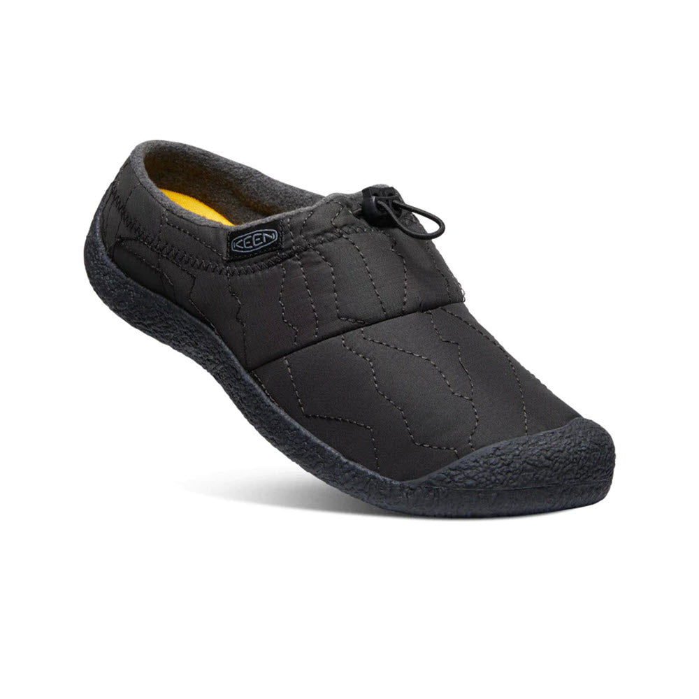 Black Keen Howser III Slide Triple Black - Mens casual shoe with a closed top, low back, and black elastic lace, displayed on a white background, featuring a fleece lining.