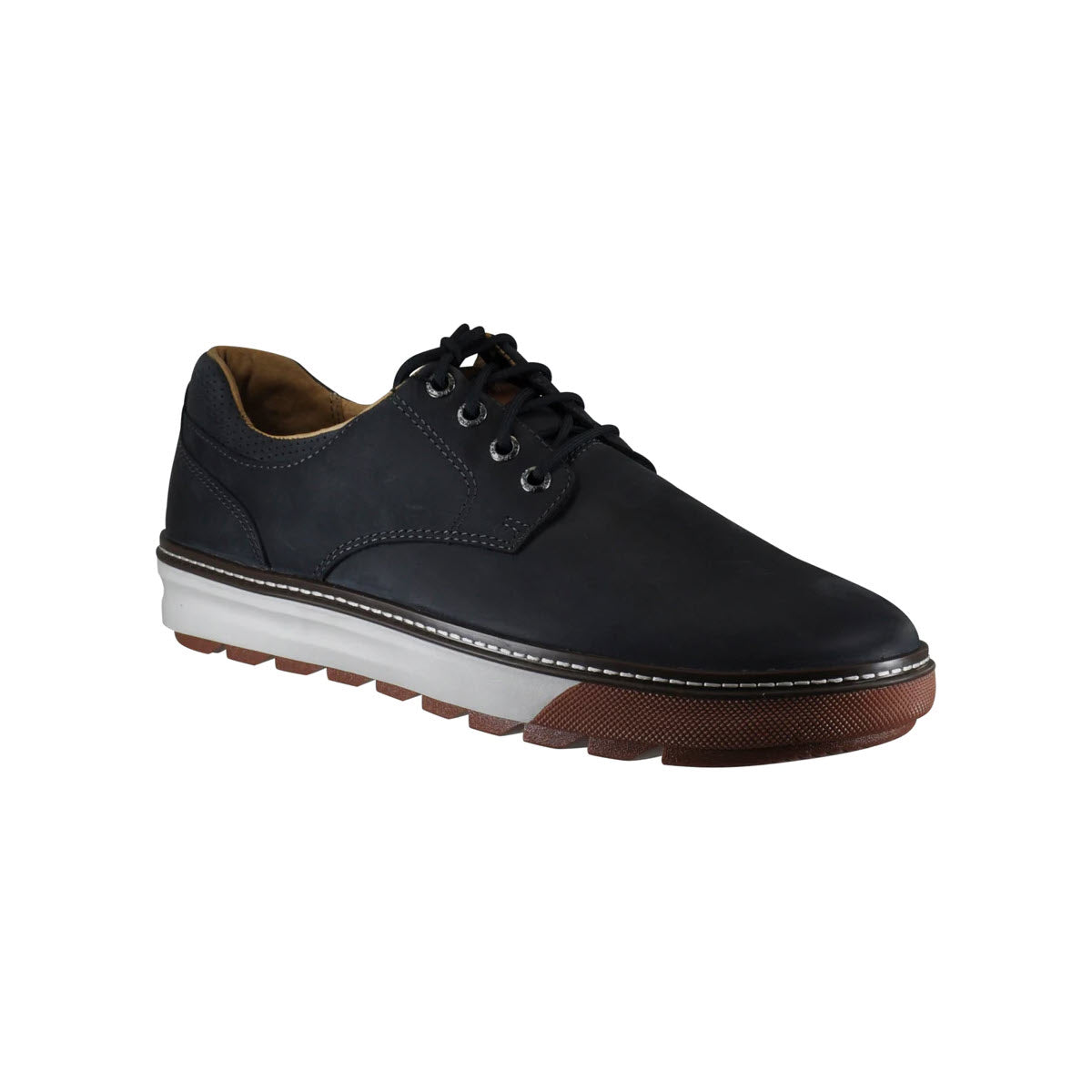 A JOHNSTON AND MURPHY MCGUFFEY LUG PLAIN TOE WATERPROOF DENIM - MENS casual shoe with lace-up closure and a chunky brown sole, isolated on a white background.