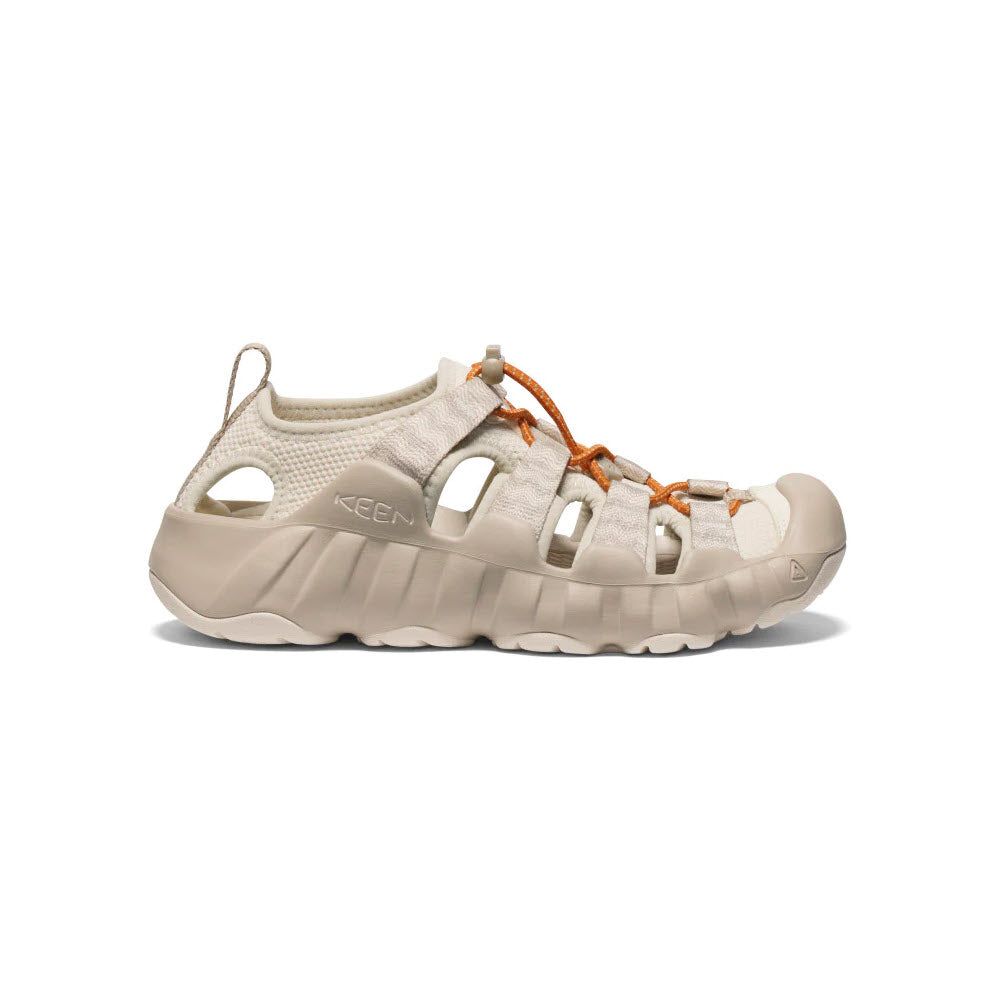 A single beige Keen Hyperport H2 sandal with a closed-toe design, high-rebound insole, and bungee lace-up closure on a white background.