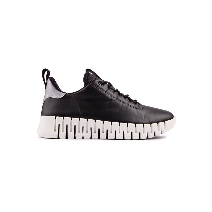 A ECCO GRUUV BLACK - WOMENS sneaker with a white sole featuring Ecco's unique segmented design and two-way flex rubber sole for comfortable walking sneakers.