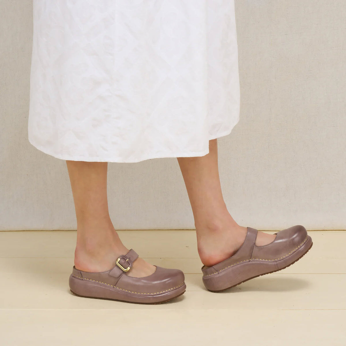 DANSKO KIMBERLY PLATFORM PRO CLOG DUSTY LILAC - WOMENS