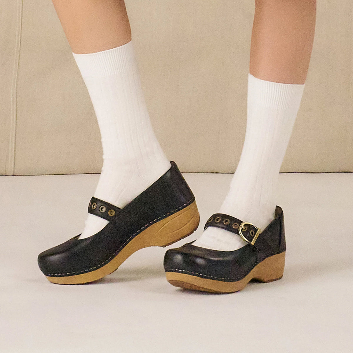 DANSKO XP 2.0 MARY JANE CLOG BLACK - WOMENS