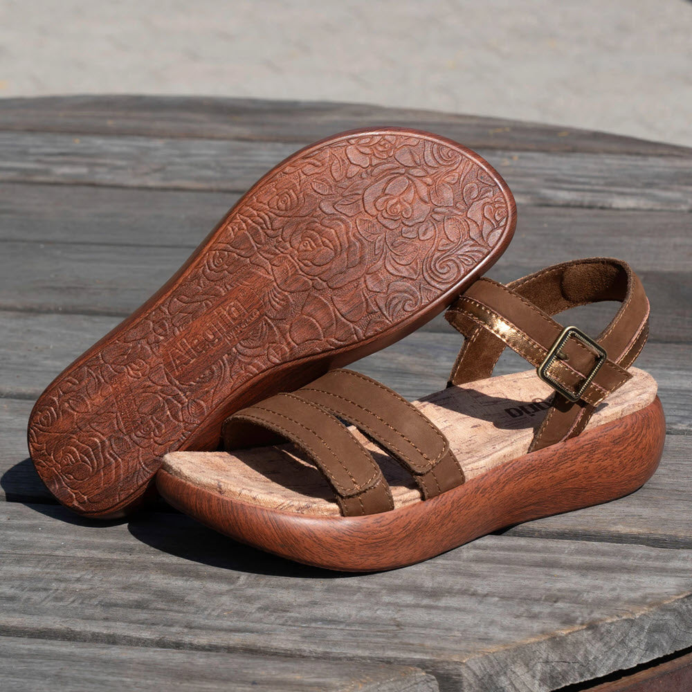 ALEGRIA BLINDA ADJUSTABLE SANDAL PECAN - WOMENS