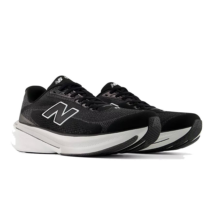 NEW BALANCE 860V15 BLACK/WHITE - MENS