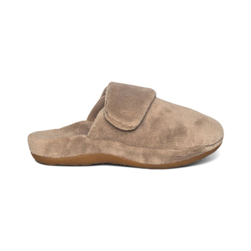 AETREX MANDY ADJUSTABLE SLIPPER COFFEE - WOMENS