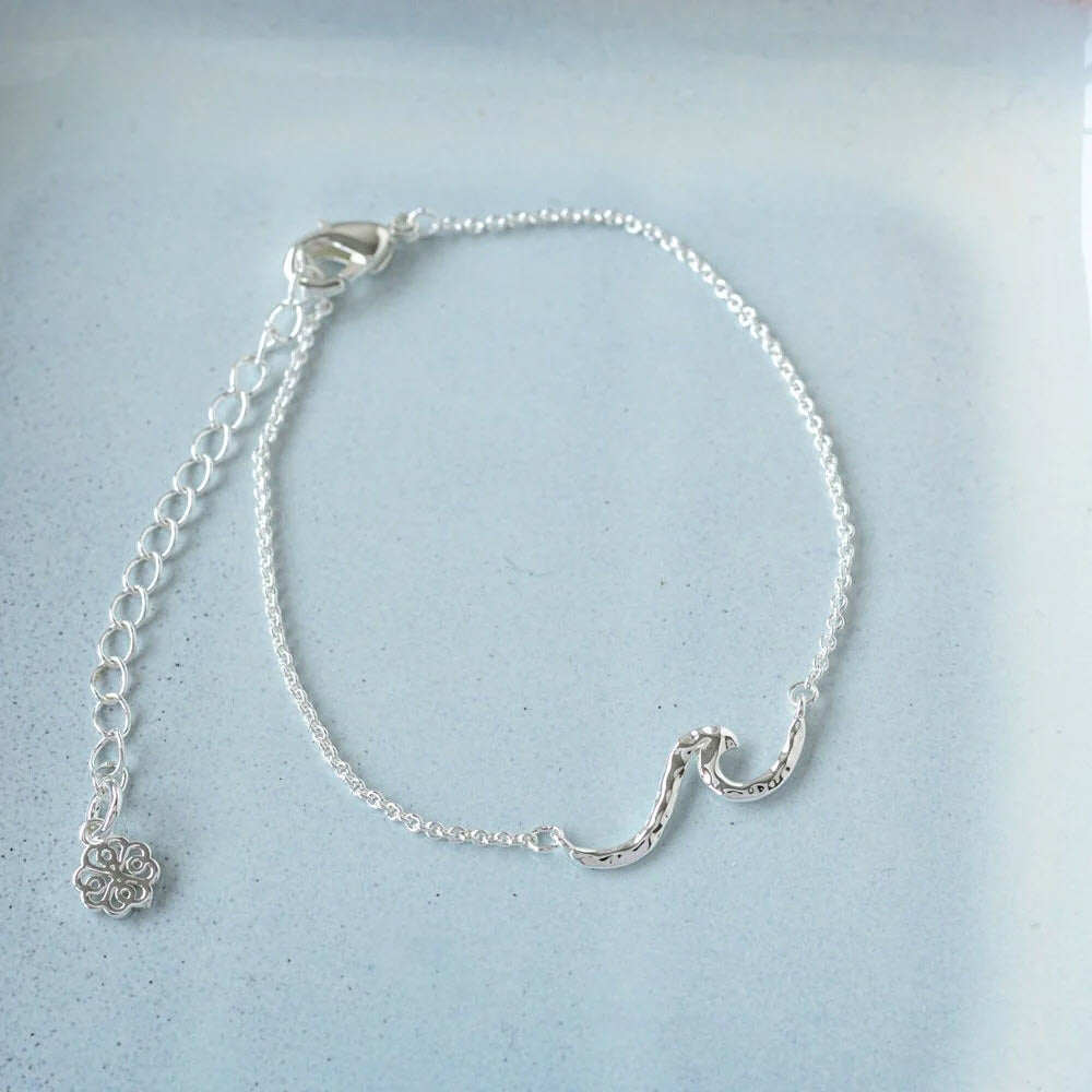 GLEE TINY WAVE CHAIN BRACELET SILVER