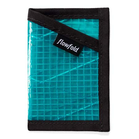 Minimalist Green Flowfold FFTJ008 wallet with a black strap closure.