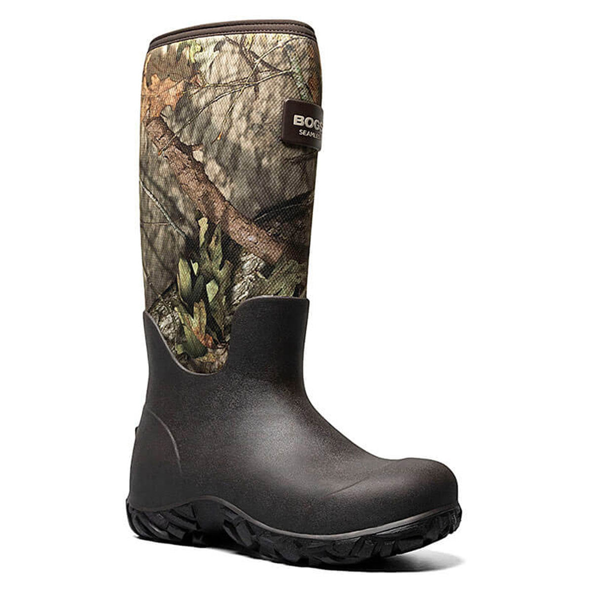 Camouflage and black Bogs Rut Hunter 17" LS Mossy Oak - Mens winter boot against a white background.