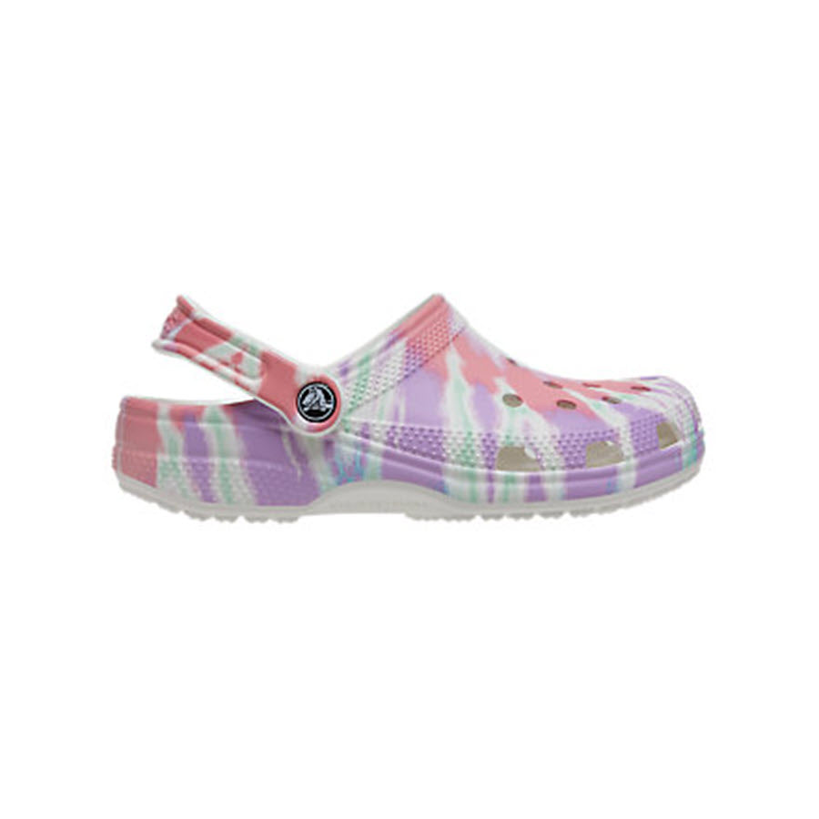 A single CROCS CLASSIC TIE DYE FRESCO MULTI kid&#39;s shoe with an adjustable strap displayed against a white background.