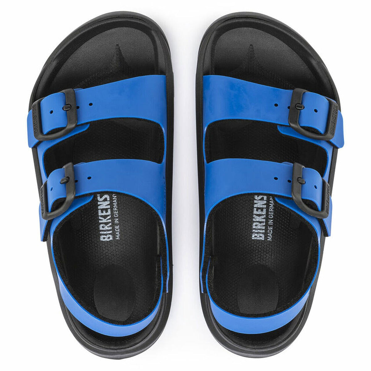 A pair of waterproof footbed Birkenstock Mogami ICY Ultra Blue/Black strap-on sandals in blue and black, viewed from above.