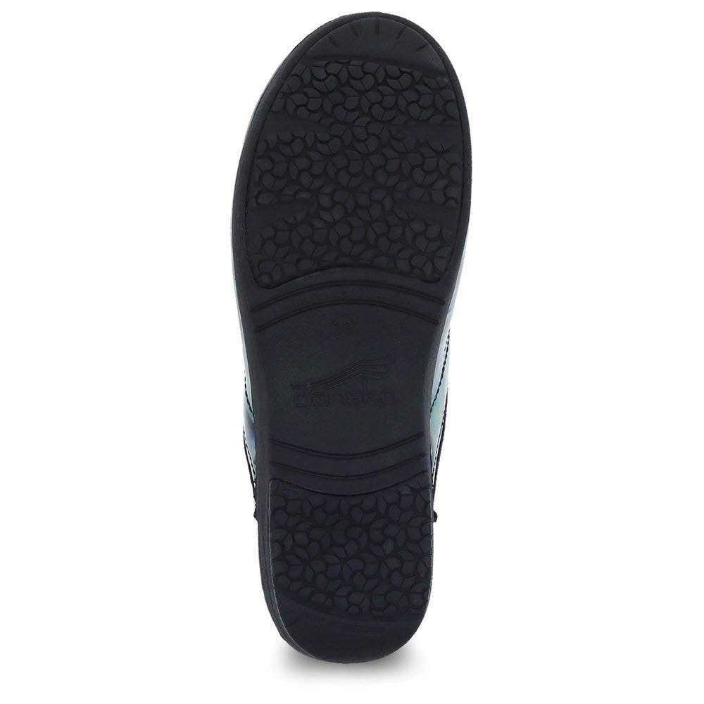 Sole of a black sneaker featuring a hexagonal tread pattern with Dansko Pro XP 2.0 Silver Pearl Patent&#39;s slip-resistant outsole.