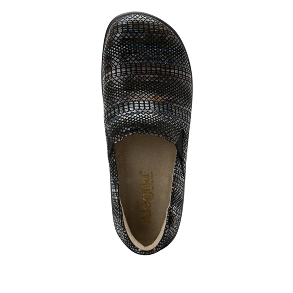 Top-down view of a single Alegria Keli Earthy Lux slip-resistant shoe with a snakeskin pattern and an Alegria footbed.